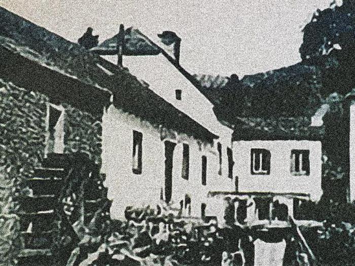 Alte Mühle mit Mühlenrad - Die Geschichte der Mühle